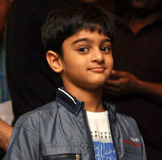 super star mahesh babu,sudheer babu son,winner movie,charith  మహేష్‌ పేరును నిలబెట్టేలా ఉన్న మేనల్లుడు...!